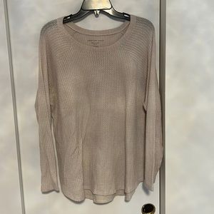 American Eagle Outfitters Cream Long Sleeve Size XL